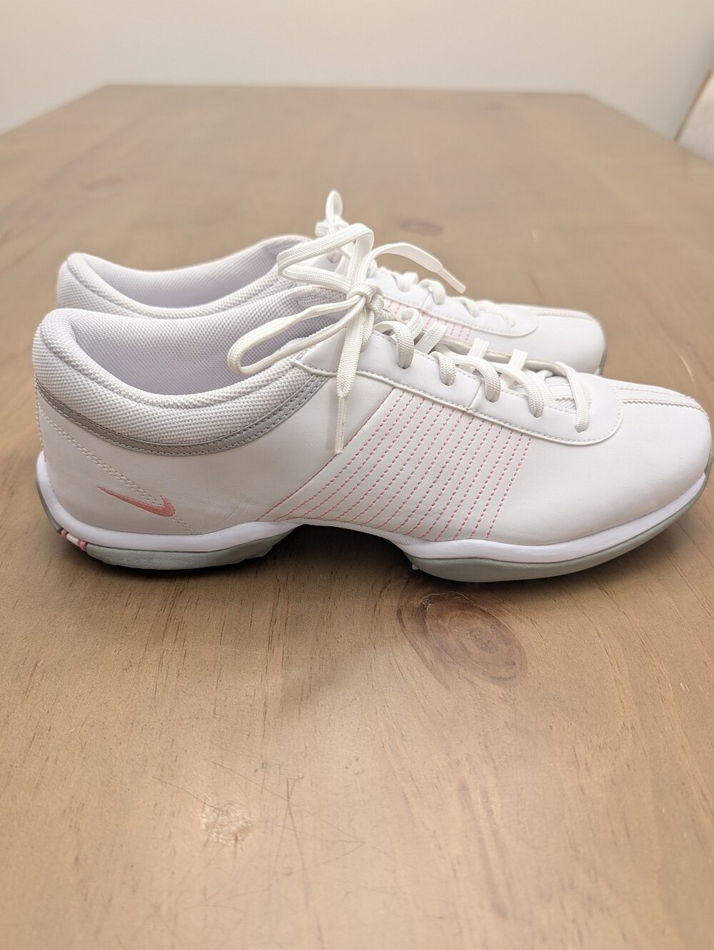 Nike Delight II Pink & White Soft Cleat Golf Shoes - Women's Size 10